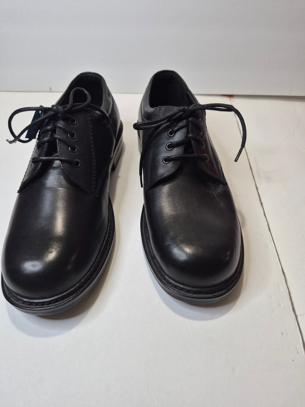 Hushpuppy mens Size 11, Lace up Black shoes.